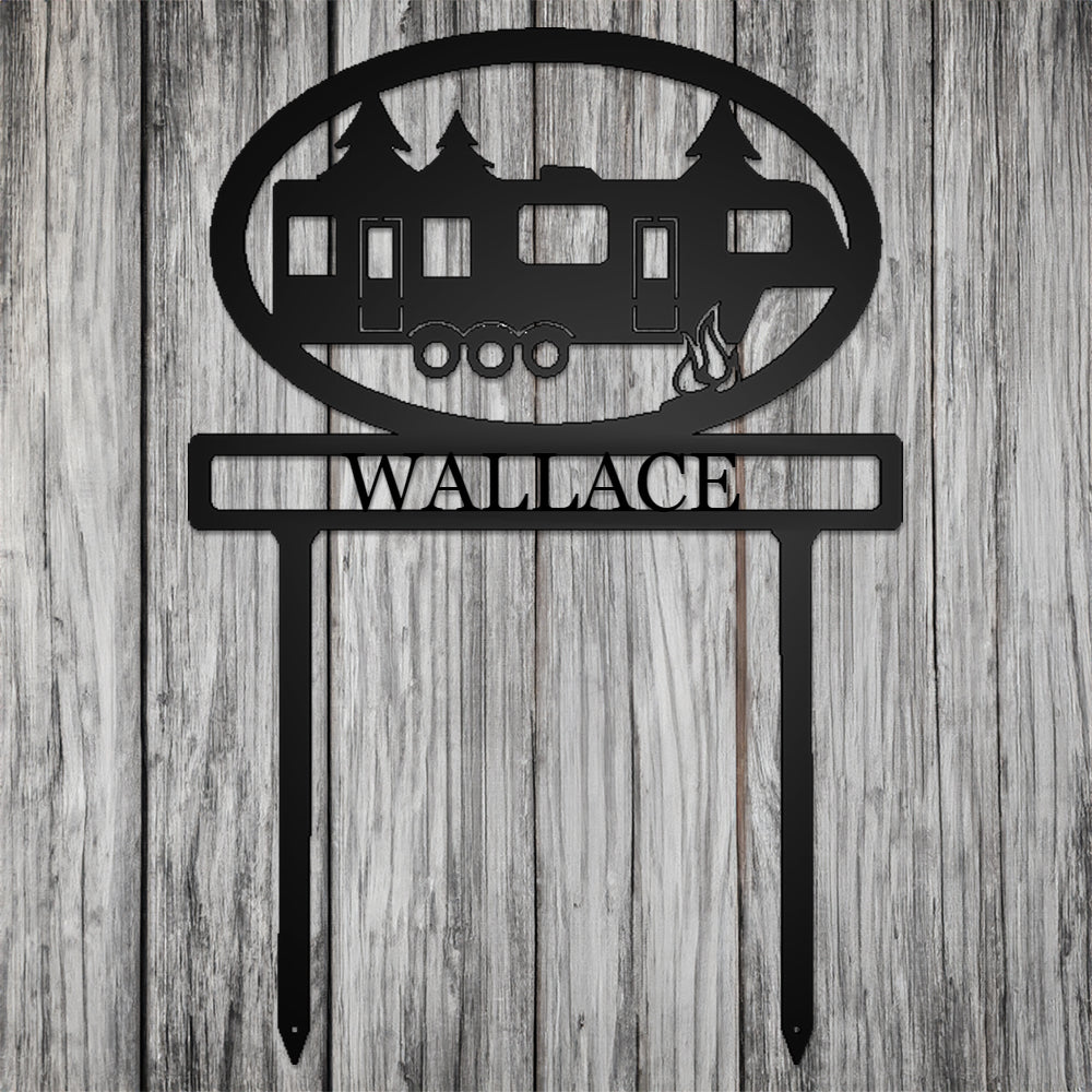 Fifth Wheel Triple Axle Personalized Metal Camper Sign
