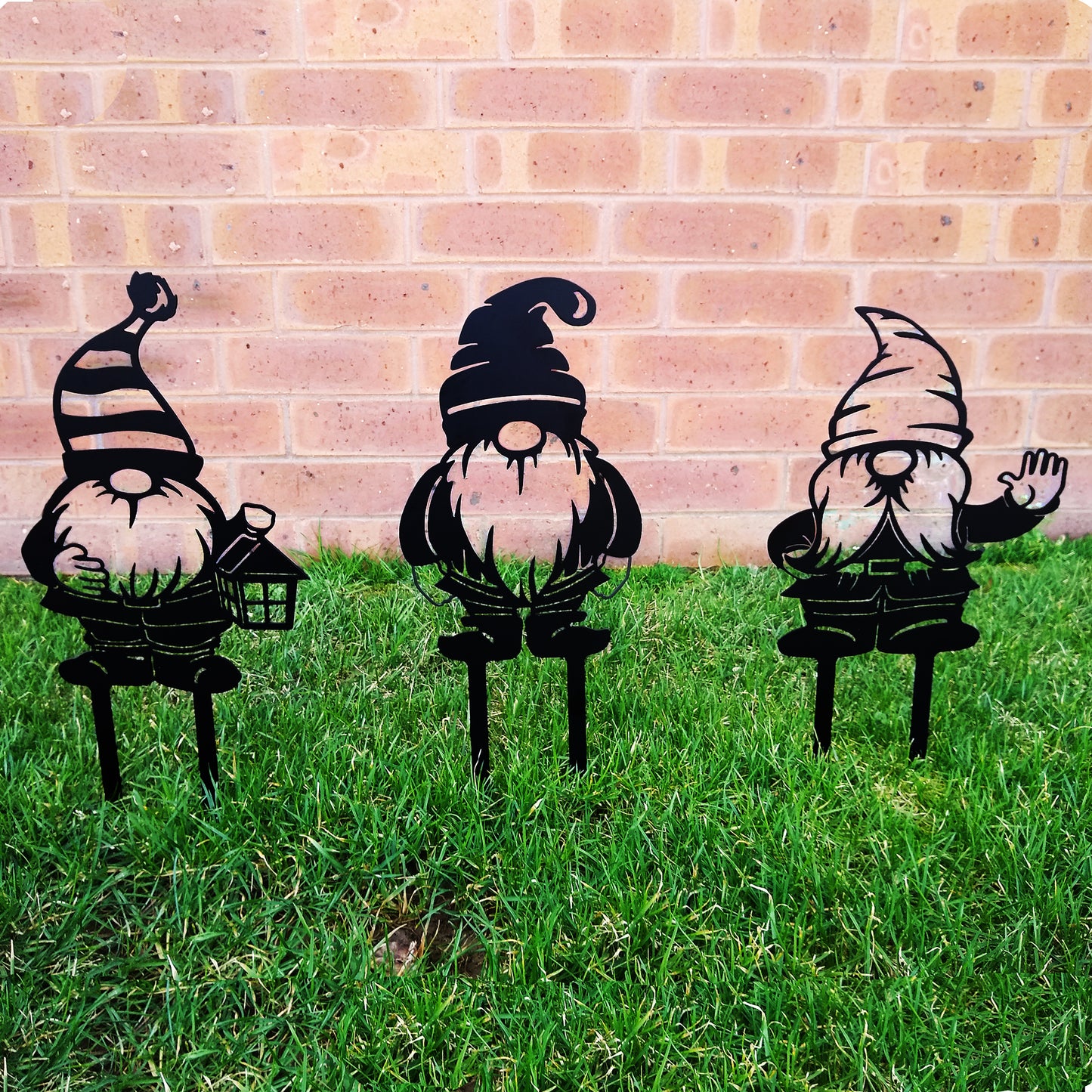 Gnomes - 3 Pack Metal Garden Gnomes